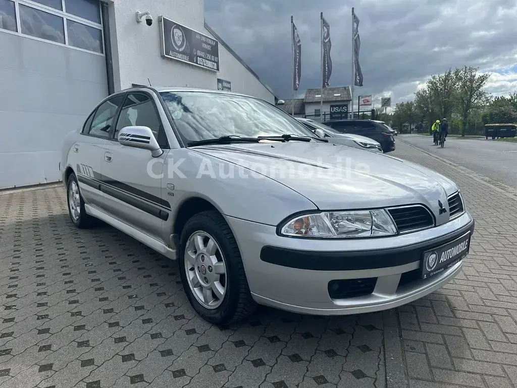 Gebraucht Mitsubishi Carisma Elegance 125 PS (91 kW) 2000 Silber Limousine
