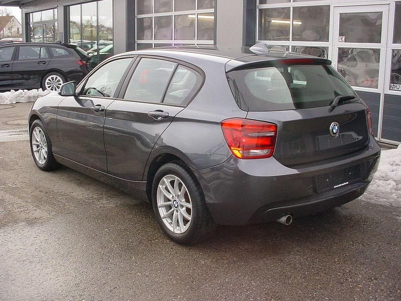 Gebraucht BMW 116 136 PS (100 kW) 2014 Grau Kleinwagen