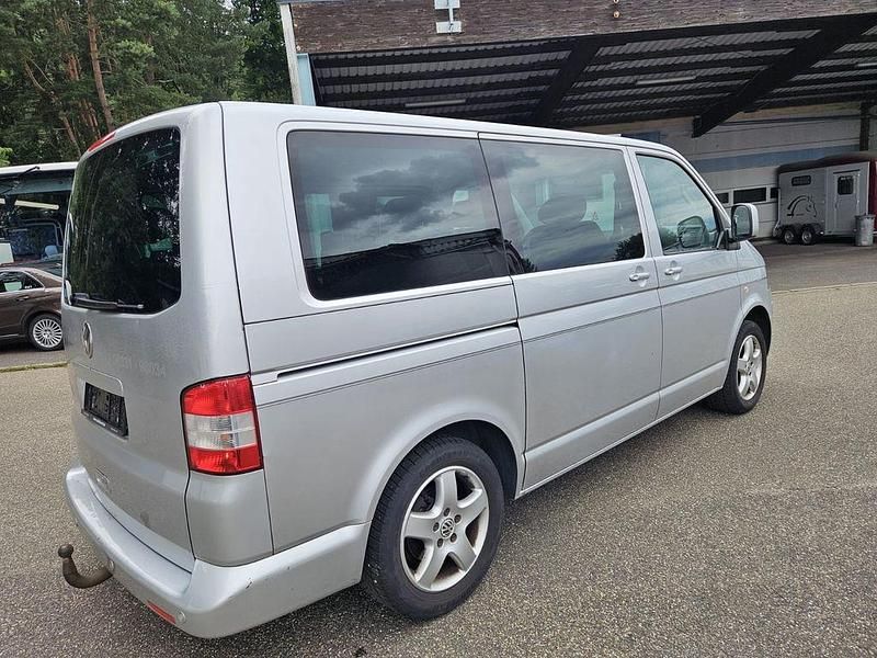 Gebraucht VW Multivan Startline 131 PS (96 kW) 2008 Silber Van