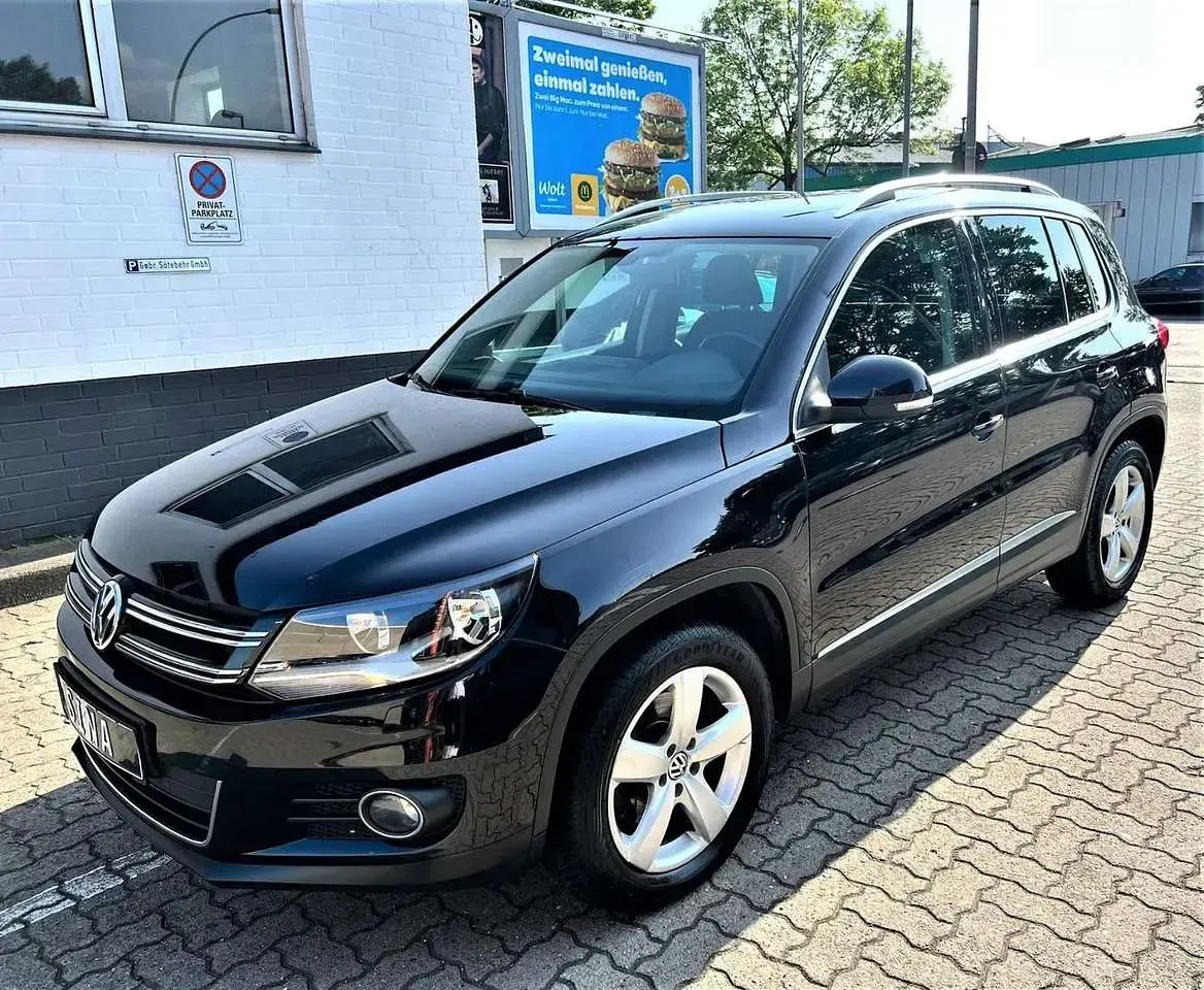 Gebraucht VW Tiguan LOUNGE 150 PS (110 kW) 2015 Schwarz SUV