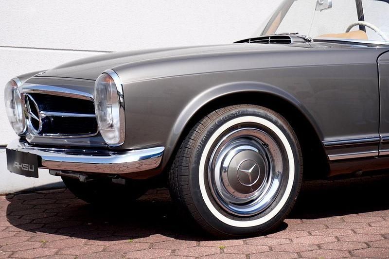 Gebraucht Mercedes 230 150 PS (110 kW) 1964 Grau Cabrio