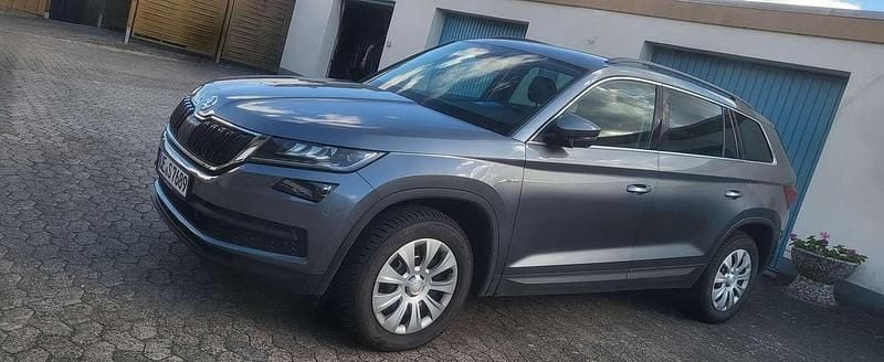 Grau Gebraucht 2019 Skoda Kodiaq Active SUV | 24.800 € (Superpreis) - Bild 1/4