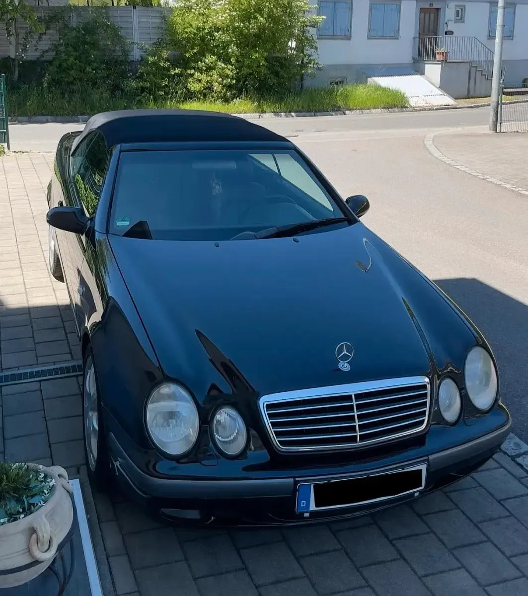 Gebraucht Mercedes CLK320 217 PS (159 kW) 1999 Schwarz Cabrio