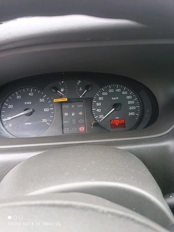 Grün Gebraucht 2002 Renault Scénic Van / Kleinbus | 300 € - Bild 1/4