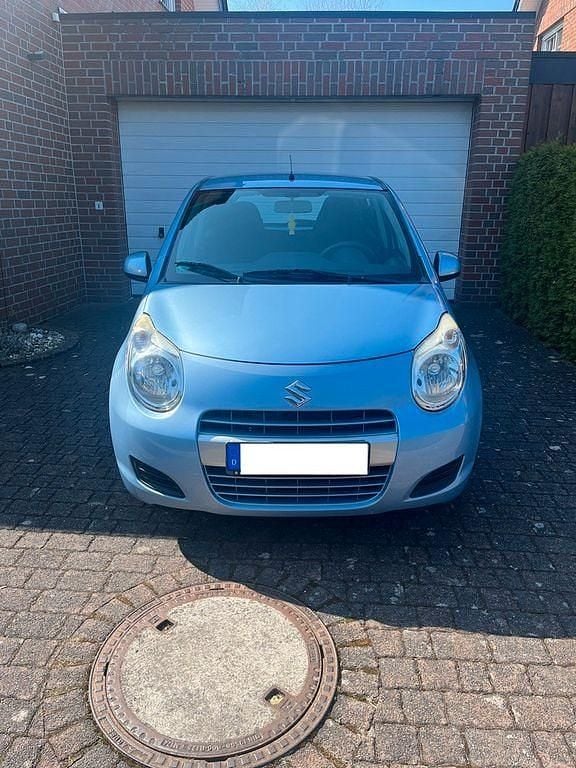 Gebraucht Suzuki Alto 68 PS (50 kW) 2012 Blau Kleinwagen