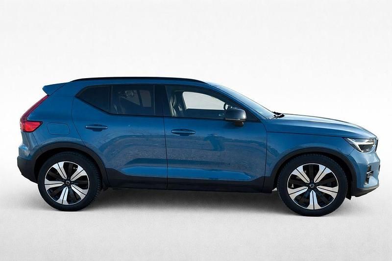 Gebraucht Volvo XC40 Plus 179 PS (131 kW) 2022 Blau SUV