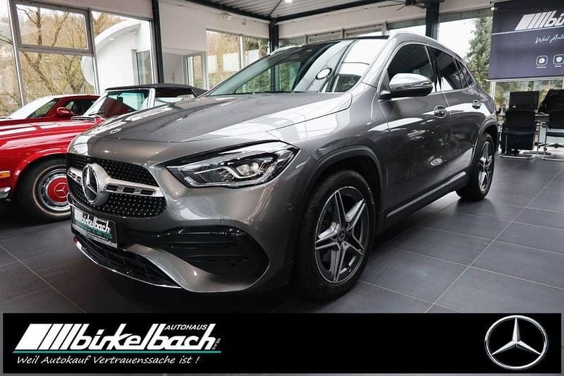 Gebraucht Mercedes GLA250 AMG 224 PS (164 kW) 2021 Grau SUV