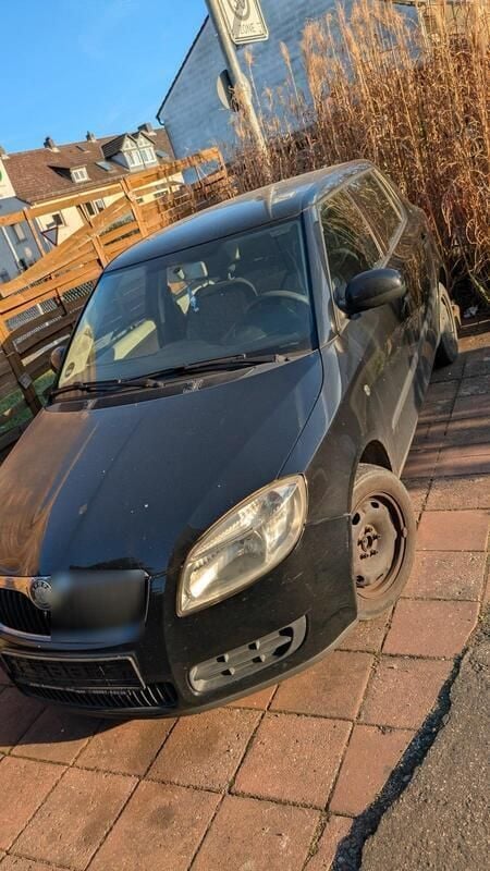 Schwarz Gebraucht 2007 Skoda Fabia Classic Kleinwagen | 800 € (Guter Preis) - Bild 1/4