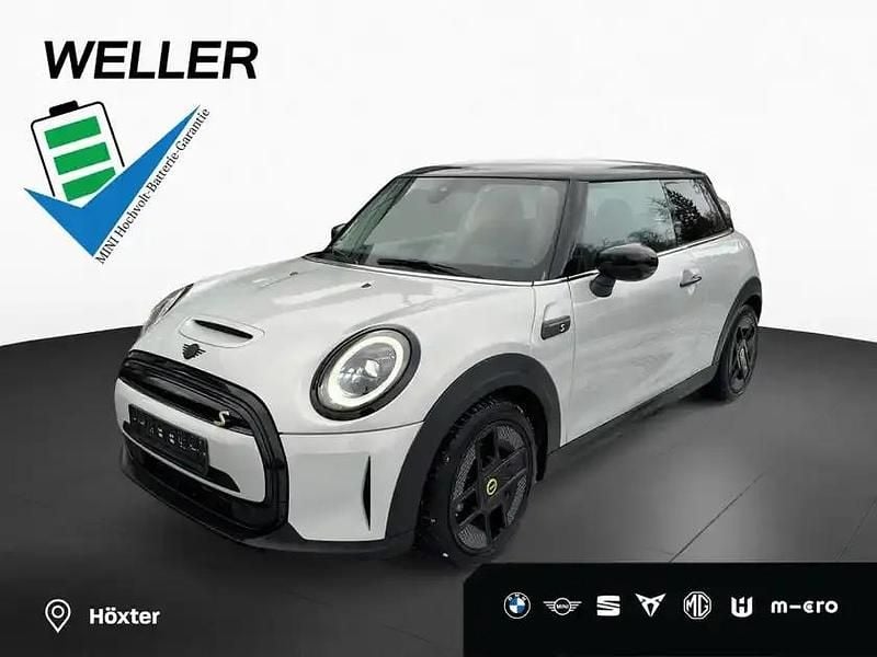 White silver (silber) Gebraucht 2022 Mini Cooper SE Kleinwagen | 15.850 € (Superpreis) - Bild 1/3