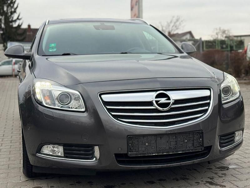 Gebraucht Opel Insignia Edition 140 PS (102 kW) 2009 Grau Kombi