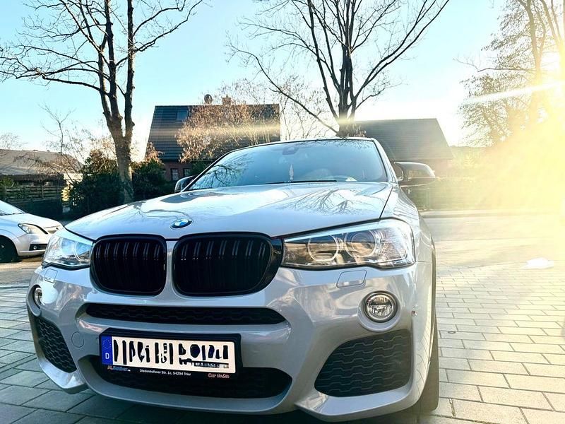 Grau Gebraucht 2017 BMW X4 M Sport SUV | 28.900 € (Etwas zu teuer) - Bild 1/4