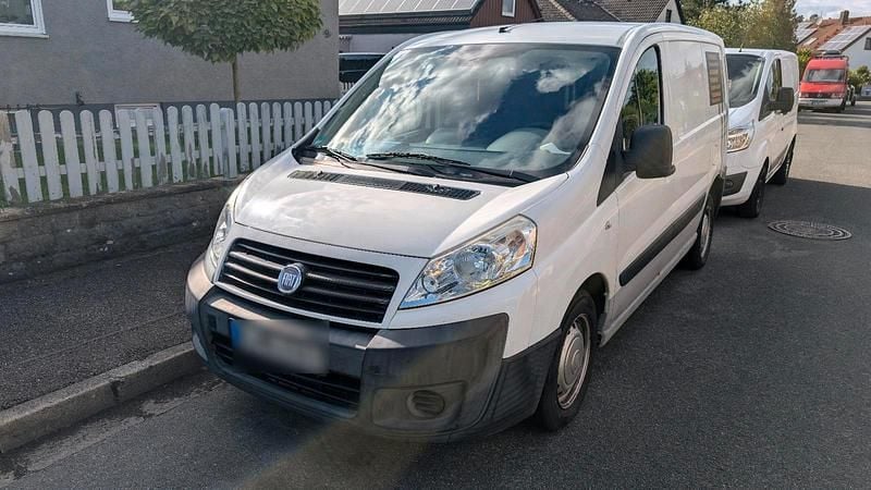 Weiß Gebraucht 2008 Fiat Scudo Van / Kleinbus | 2.200 € (Superpreis) - Bild 1/4