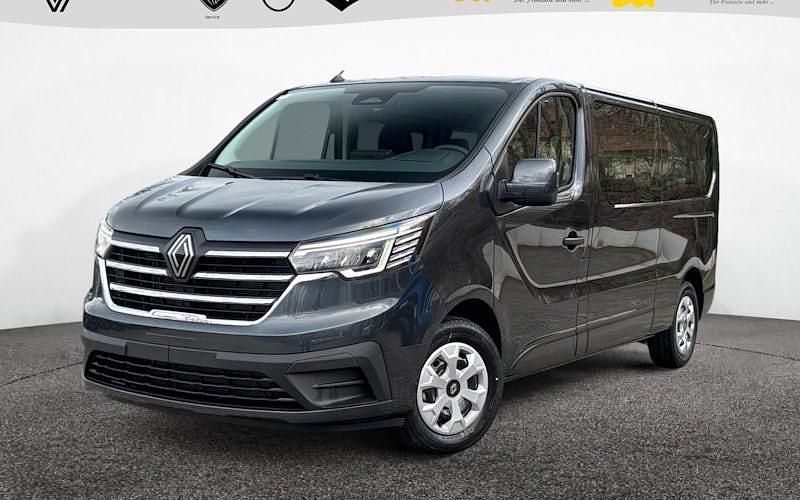 Neu Renault Trafic Evolution 150 PS (110 kW) 2025 Kometengrau Van / Kleinbus