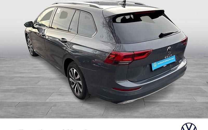 Gebraucht VW Golf VIII Active 131 PS (96 kW) 2022 Grau Kombi
