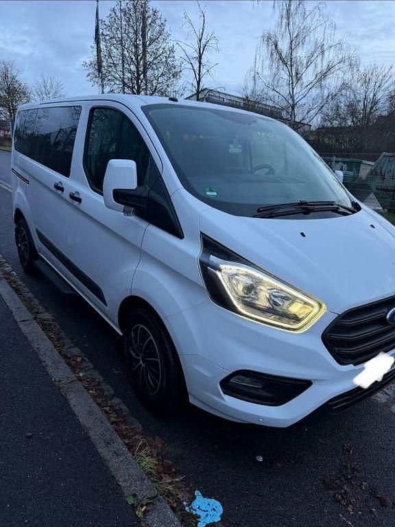Gebraucht Ford Transit Custom 105 PS (77 kW) 2018 Weiß Van / Kleinbus