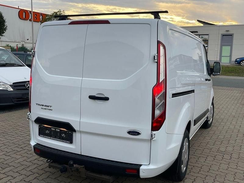 Gebraucht Ford Transit Custom Trend 131 PS (96 kW) 2019 Weiß Van / Kleinbus