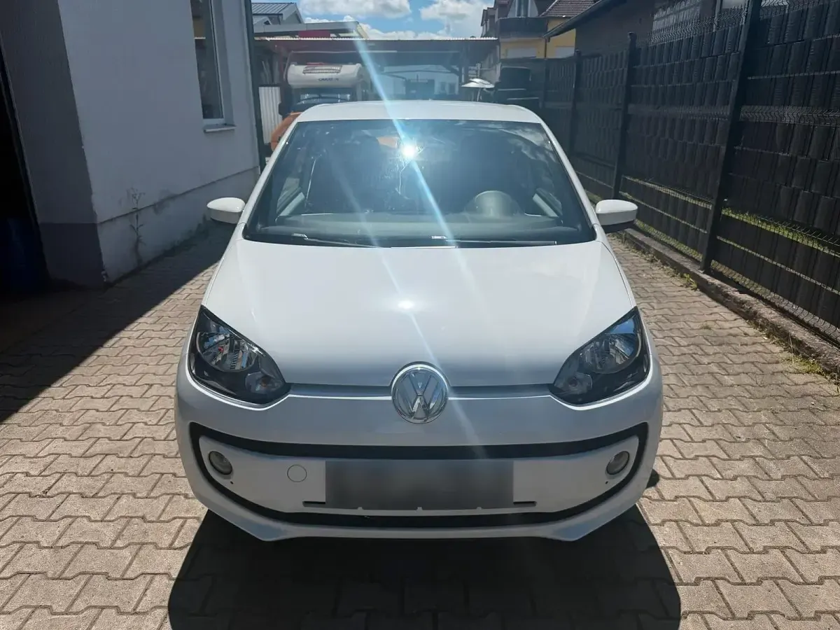 Gebraucht VW up! CLUB 60 PS (44 kW) 2016 Weiß Kleinwagen