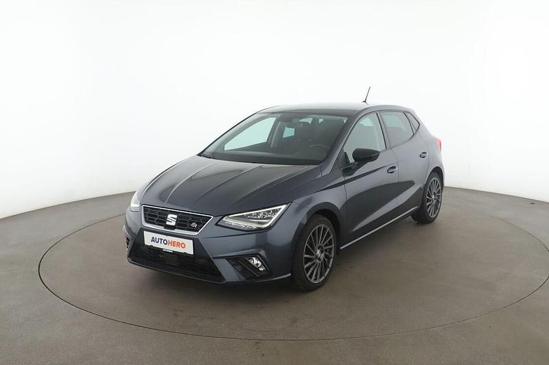 Grau Gebraucht 2019 Seat Ibiza FR Limousine | 12.690 € (Etwas zu teuer) - Bild 1/3