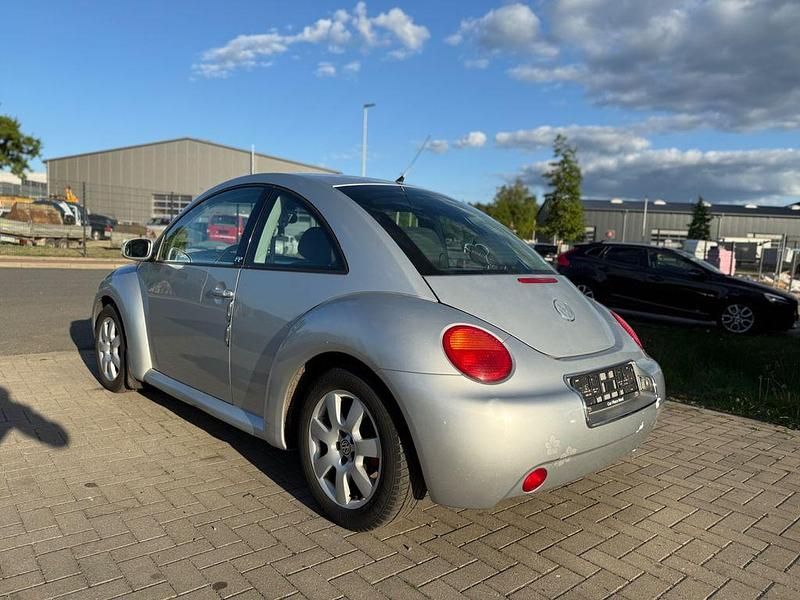 Gebraucht VW New Beetle 116 PS (85 kW) 2003 Silber Kleinwagen