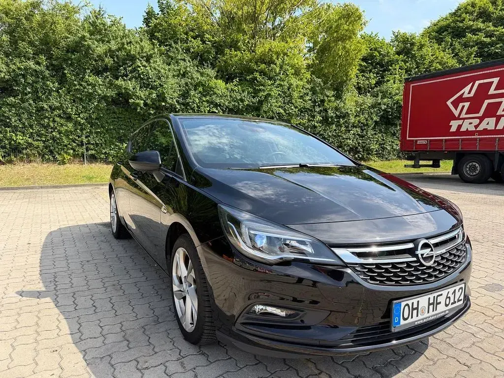 Gebraucht Opel Astra 150 PS (110 kW) 2016 Schwarz Limousine