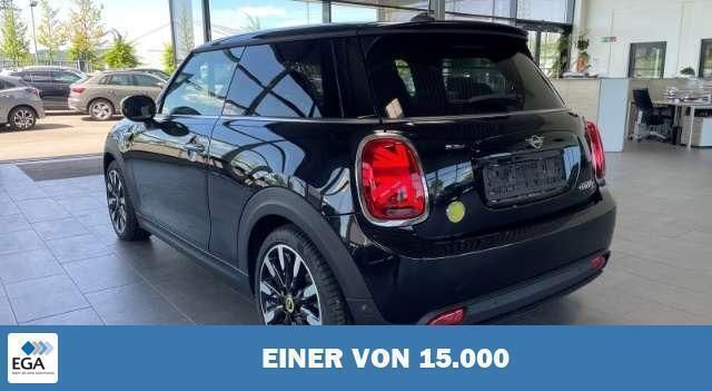 Usata Mini Cooper SE 135 kW (184 CV) 2023 Nero Utilitaria