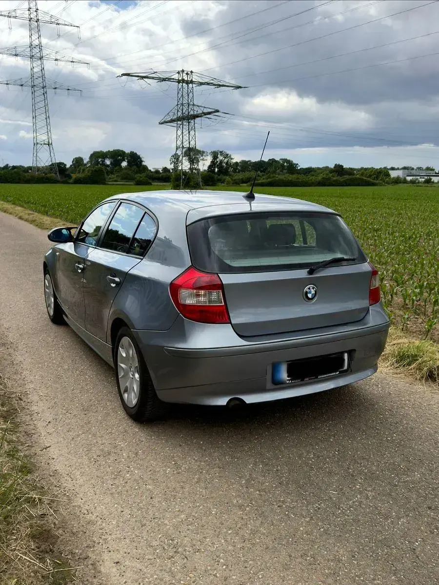 Gebraucht BMW 116 116 PS (85 kW) 2006 Grau Kleinwagen