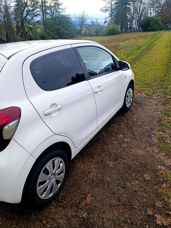 Gebraucht Peugeot 108 Active 69 PS (50 kW) 2015 Limousine