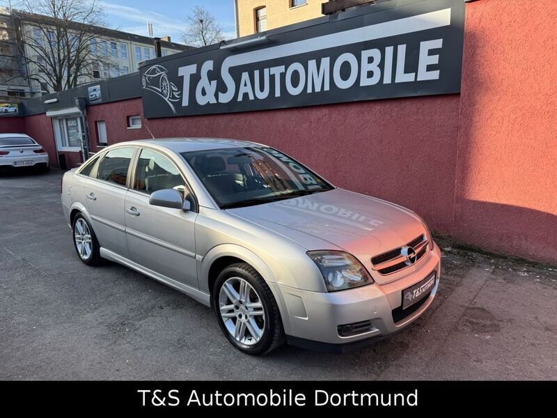 Grau Gebraucht 2004 Opel Vectra GTS Limousine | 2.499 € (Fairer Preis) - Bild 1/4