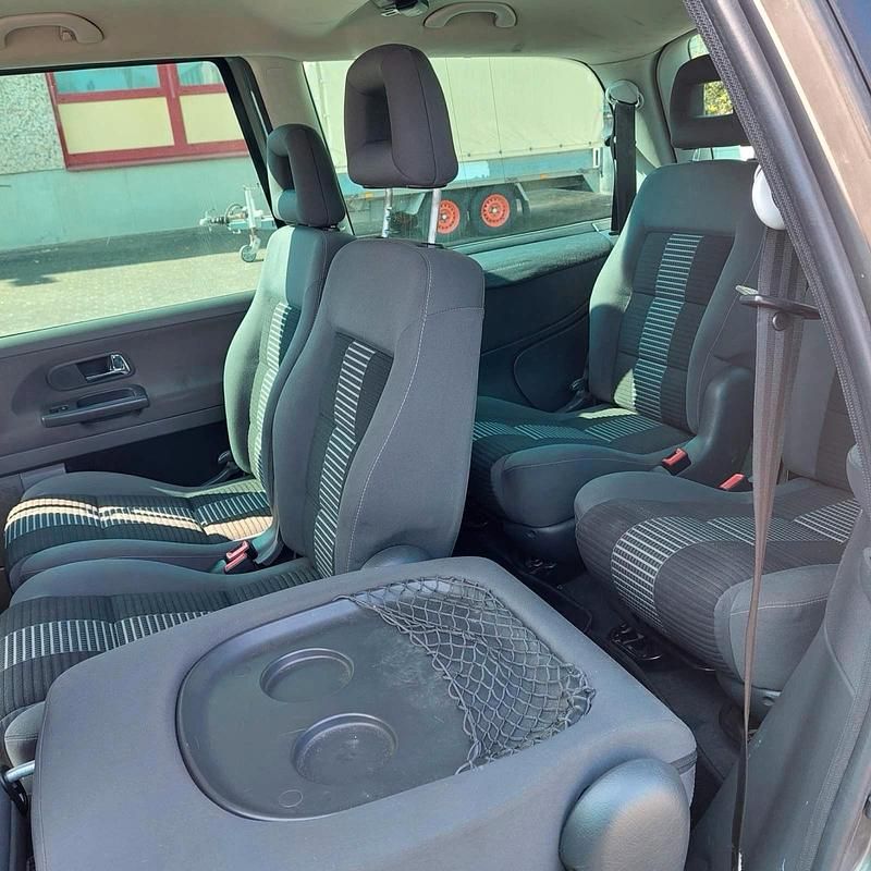 Gebraucht VW Sharan 102 PS (75 kW) 2008 Silber Van / Kleinbus