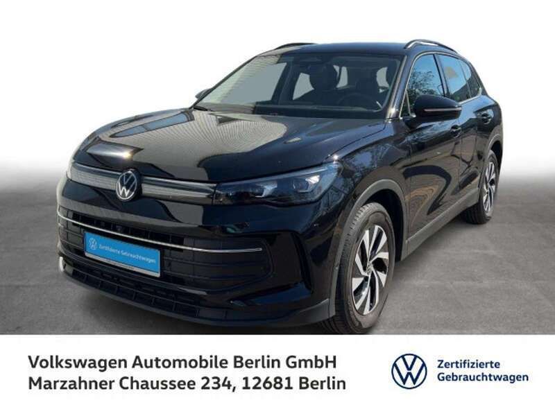 Deep black perleffekt Gebraucht 2024 VW Tiguan Life SUV | 38.930 € - Bild 1/3