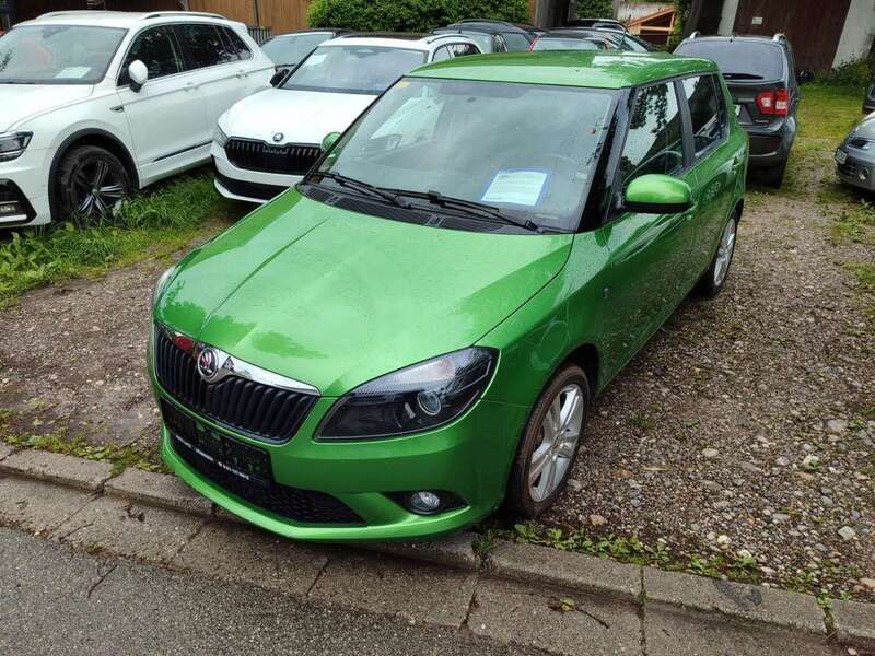 Rallyegrün metallic Gebraucht 2014 Skoda Fabia SportLine Kombi | 7.900 € (Fairer Preis) - Bild 1/4