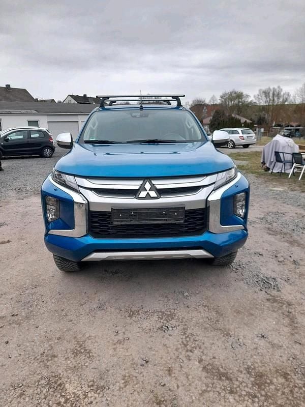 Gebraucht Mitsubishi L200 150 PS (110 kW) 2020 Blau Pickup