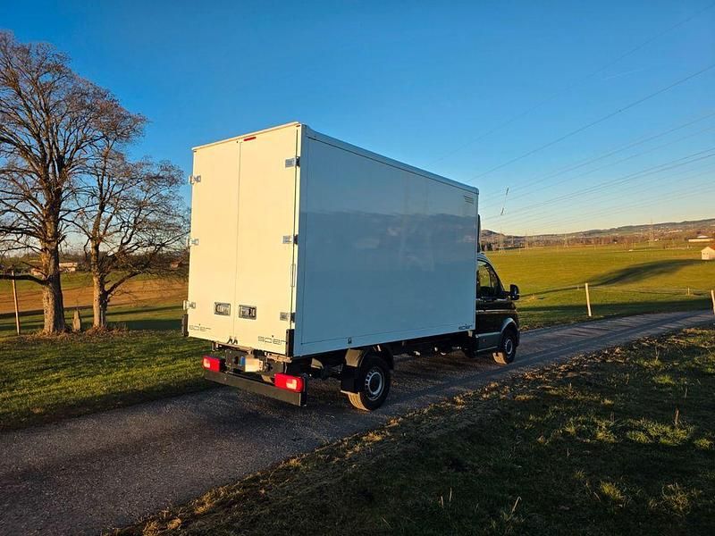 Gebraucht VW Crafter 177 PS (130 kW) 2020 Grün Van