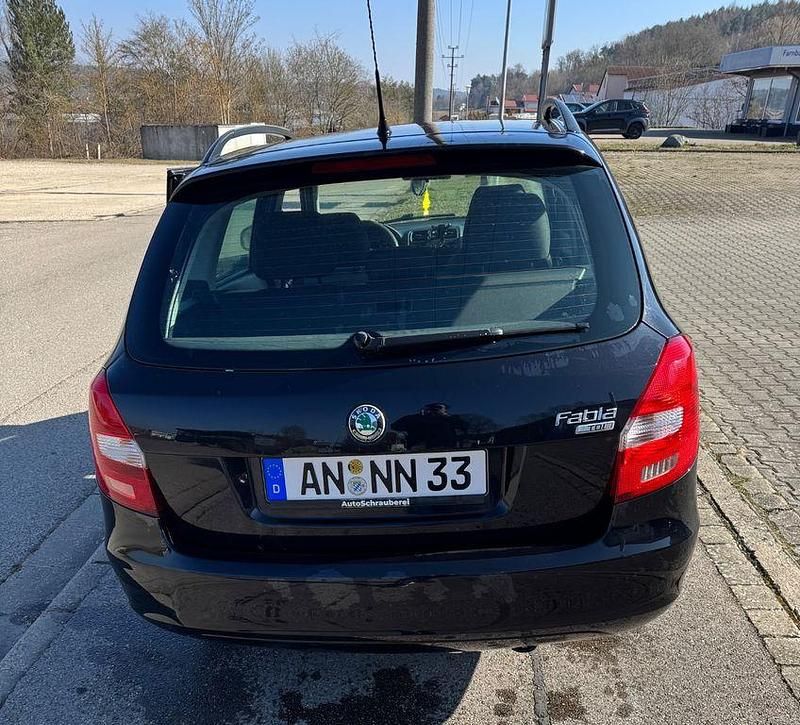 Second-hand Skoda Fabia 80 CP (58 kW) 2010 Negru Break