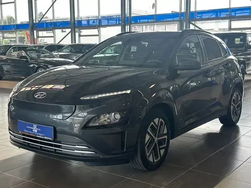 Gebraucht Hyundai Kona Edition 30+ 100 kW (136 PS) 2022 Schwarz SUV