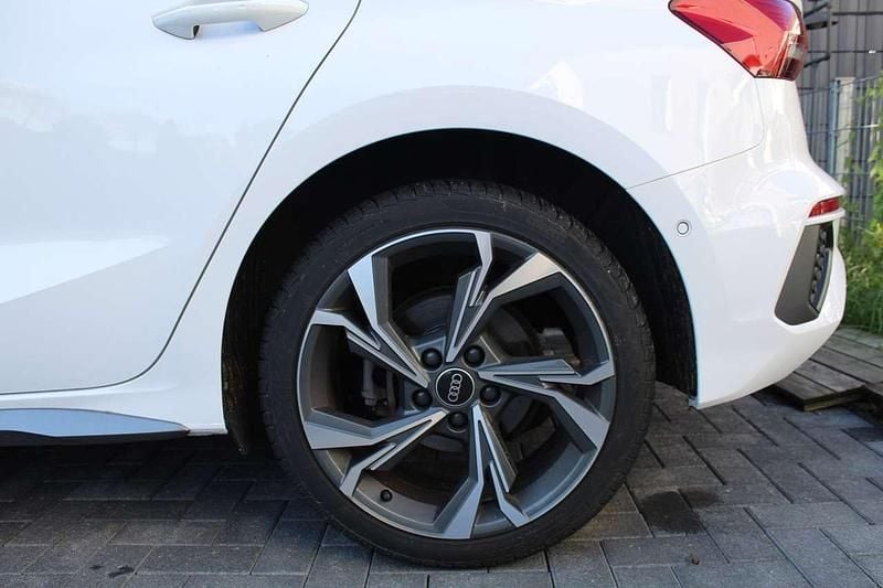 Gebraucht Audi A3 e-tron S-Line 204 PS (150 kW) 2022 Weiß Kleinwagen