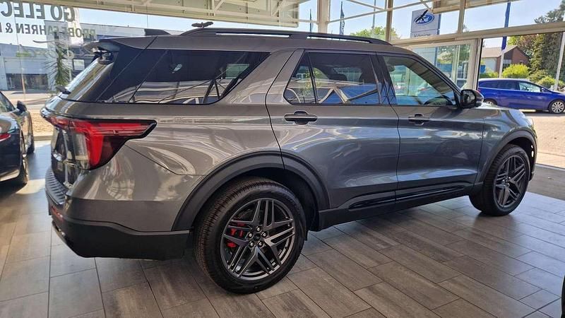 Neu Ford Explorer ST-Line 300 PS (220 kW) 2026 Carbonized gray metallic SUV