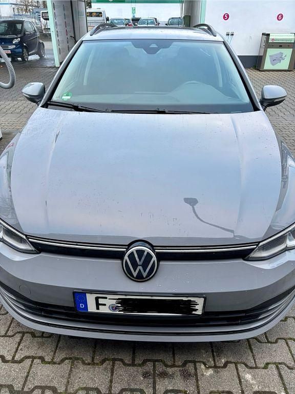 Schwarz Gebraucht 2022 VW Golf VIII Active Kombi | 20.000 € (Guter Preis) - Bild 1/4