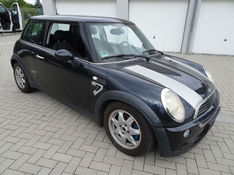 Grau Gebraucht 2006 Mini ONE Kleinwagen | 990 € - Bild 1/4