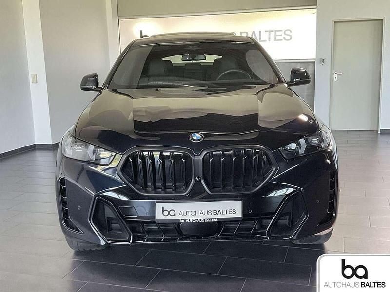 Gebraucht BMW X6 Sport Line 352 PS (258 kW) 2025 Carbonschwarzmet. (metallic) SUV