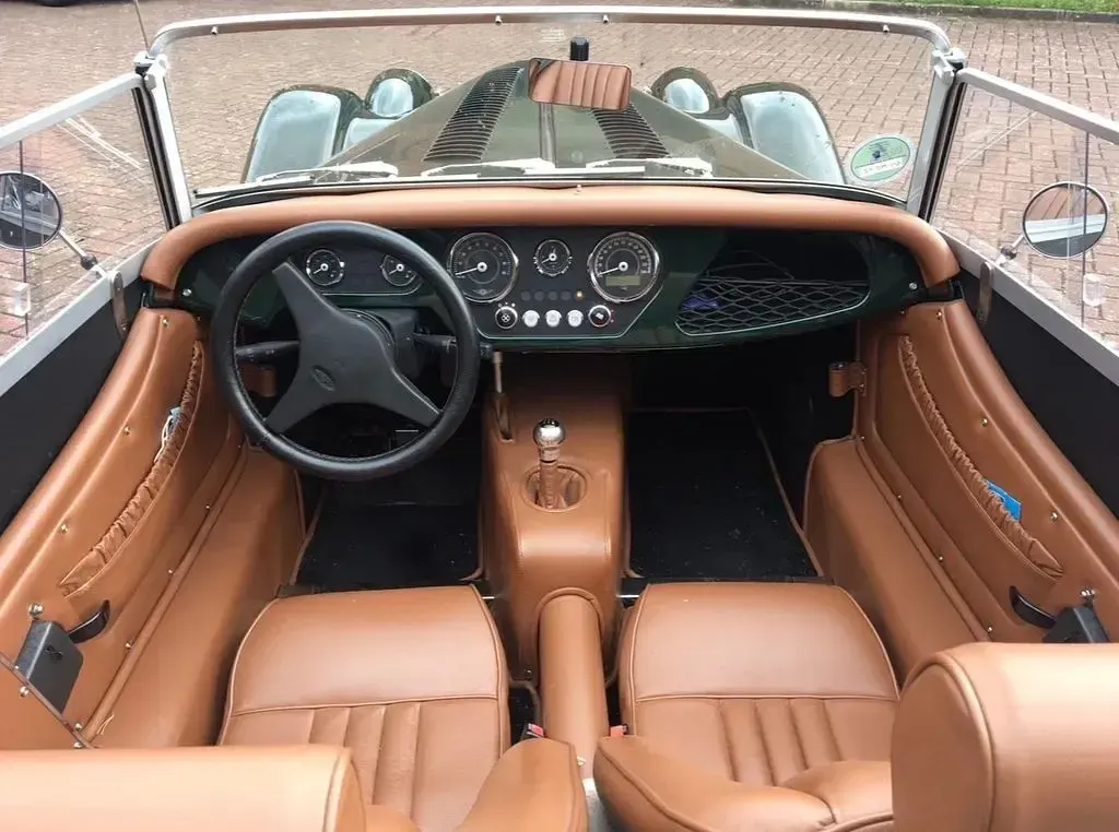 Gebraucht Morgan Plus 4 156 PS (114 kW) 2018 Grün Cabrio