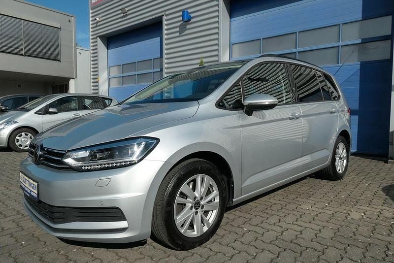Silber Gebraucht 2020 VW Touran Comfortline Van / Kleinbus | 18.850 € (Guter Preis) - Bild 1/4