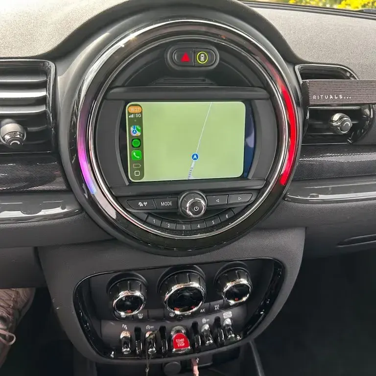 Gebraucht Mini Cooper Clubman Essential 136 PS (100 kW) 2020 Schwarz Kombi