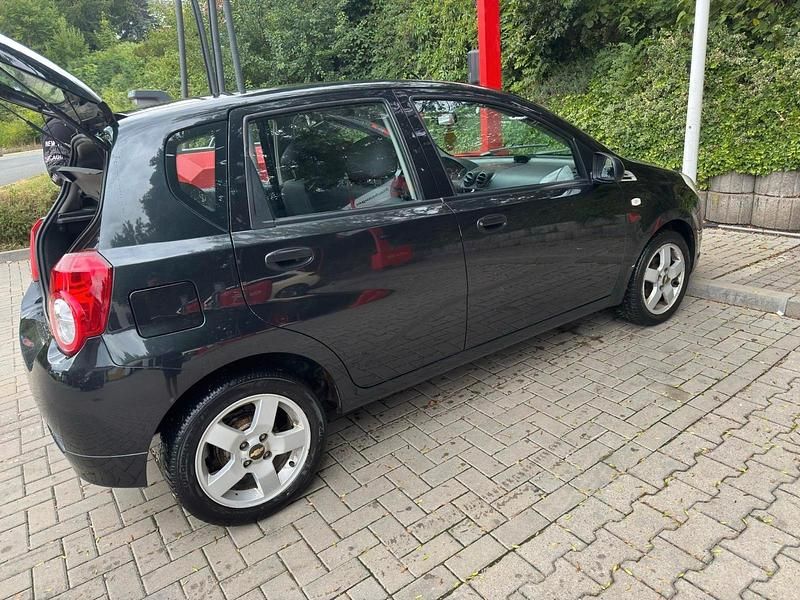 Second-hand Chevrolet Aveo 2010 Negru Hatchback