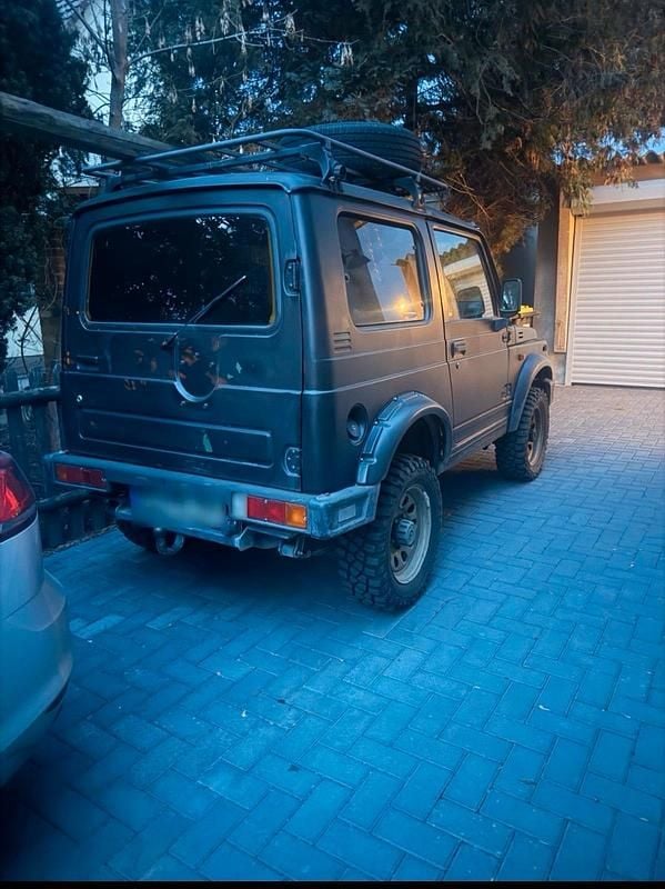 Second-hand Suzuki Samurai 64 CP (47 kW) 1986 Verde SUV