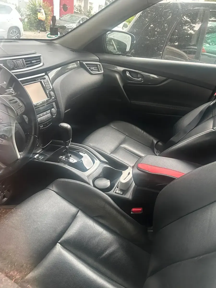 Gebraucht Nissan X-Trail 120 PS (88 kW) 2016 Schwarz SUV