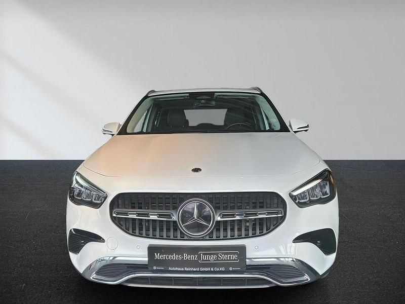 Gebraucht Mercedes GLA180 Advanced 136 PS (100 kW) 2024 Weiß SUV