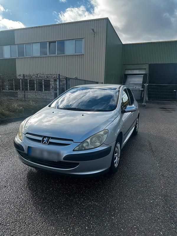 Silber Gebraucht 2003 Peugeot 307 Kleinwagen | 1.650 € (Fairer Preis) - Bild 1/4