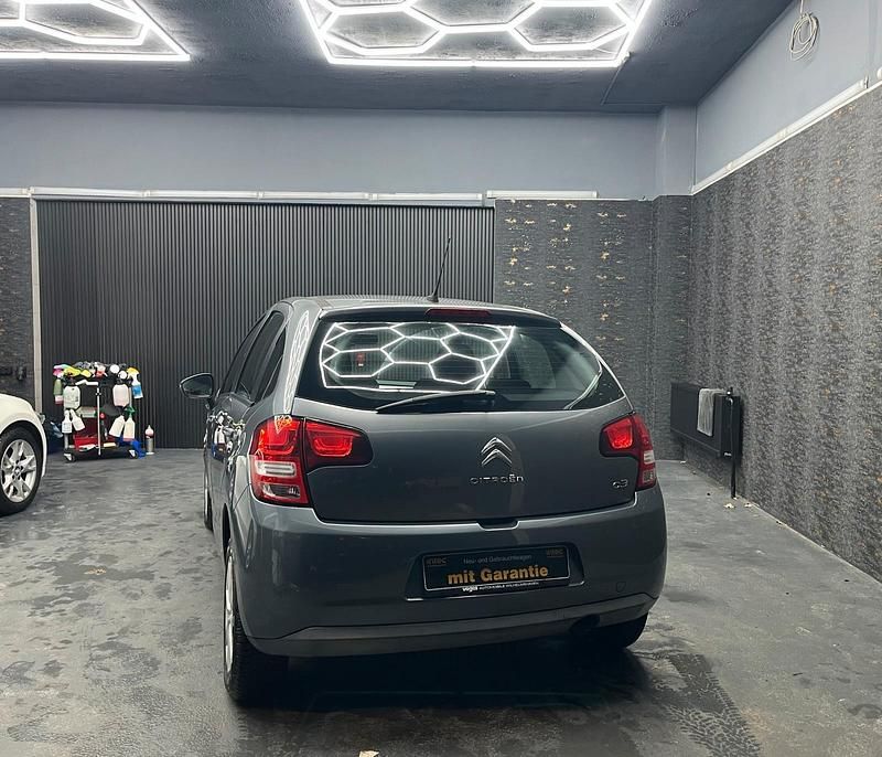 Gebraucht Citroën C3 73 PS (53 kW) 2010 Grau Kleinwagen