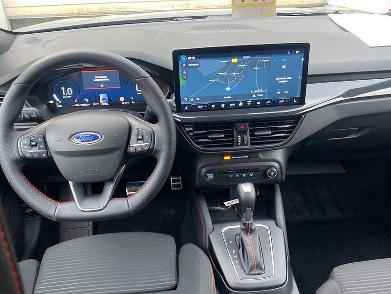 Gebraucht Ford Focus ST-Line X 155 PS (114 kW) 2025 Schwarz Kombi